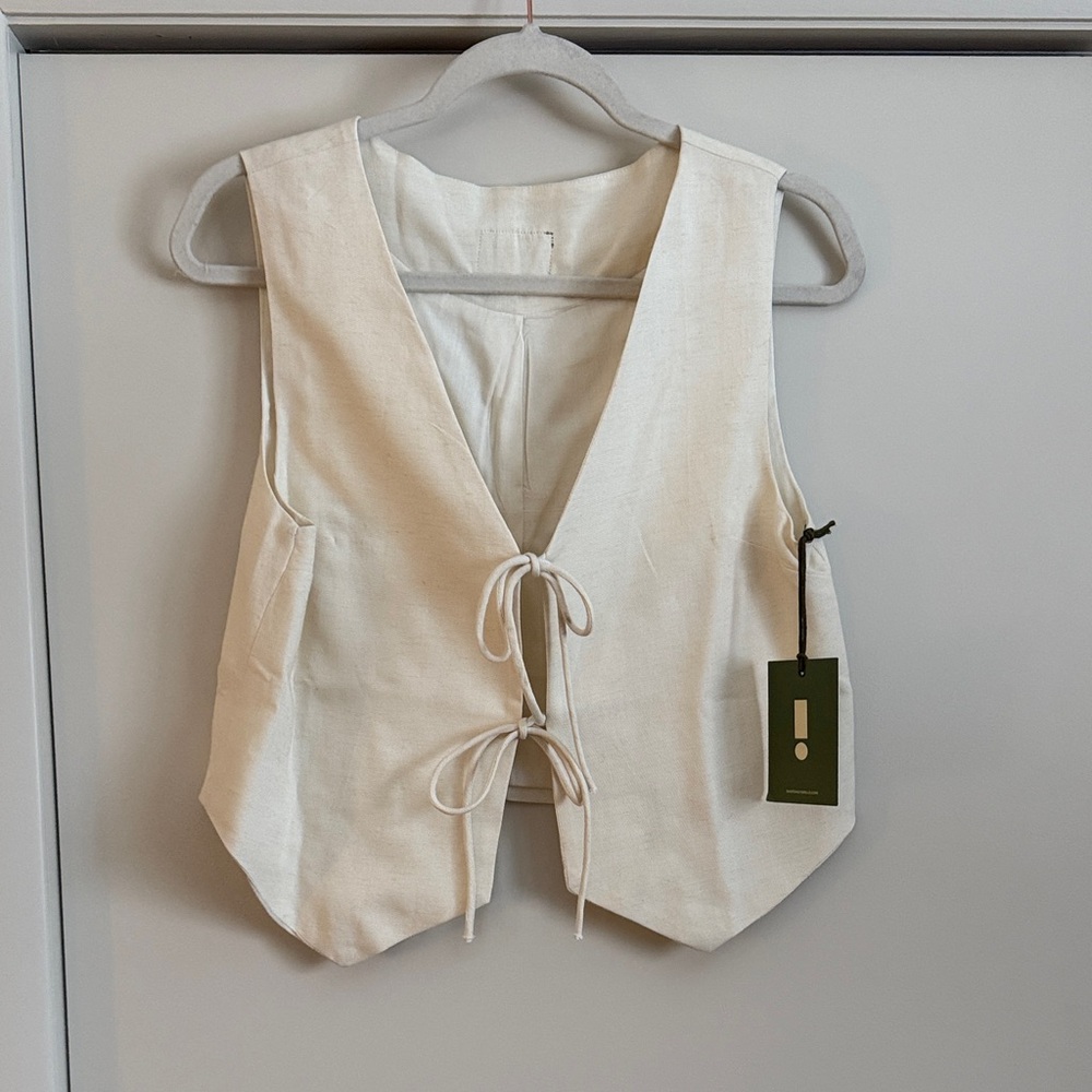 Daily Drills Cream Tie-Front Blouse
